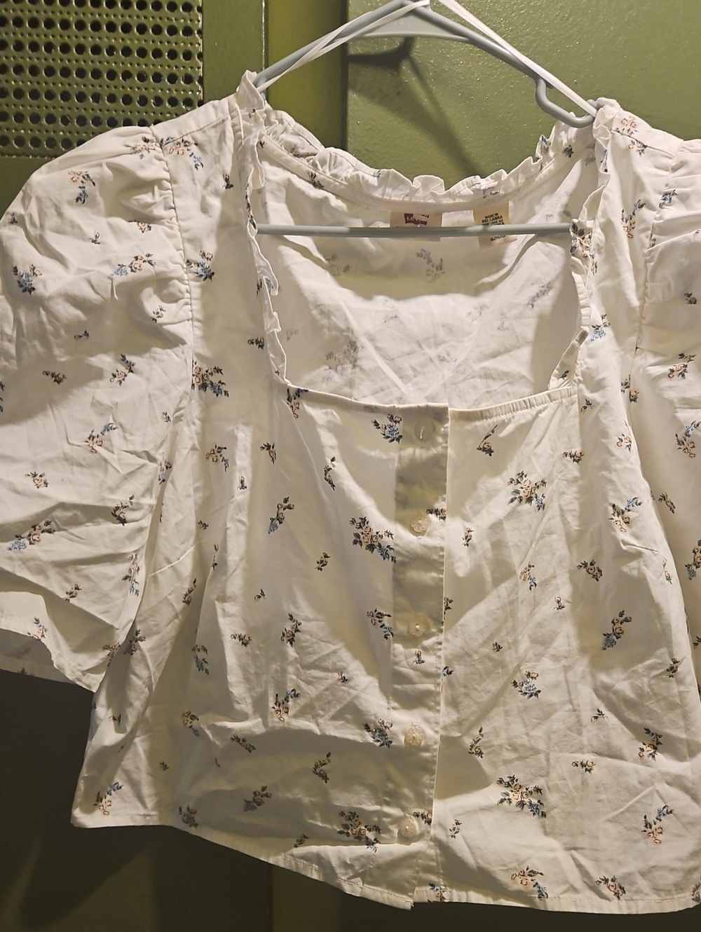 Levi's White Floral Button-Up Peasant Blouse